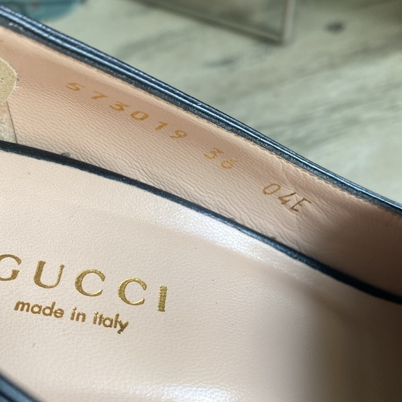 Gucci black high heel kiltie pumps. 6/36 - Picture 9 of 11